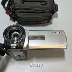 Sony DCR-SX45 2000x Digital Zoom Handycam Camcorder Silver- Tested Works Great