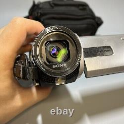 Sony DCR-SX45 2000x Digital Zoom Handycam Camcorder Silver- Tested Works Great